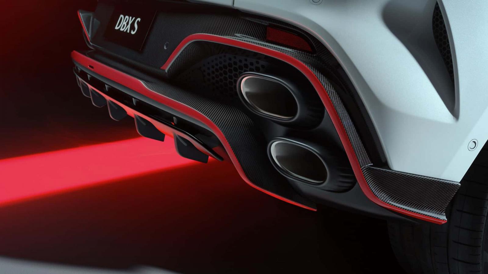 Η νέα Aston Martin DBX S έφτασε με 727 ίππους